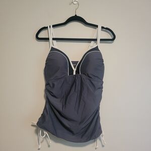Free Country Gray and White Tankini Top with Underwire Size Large
